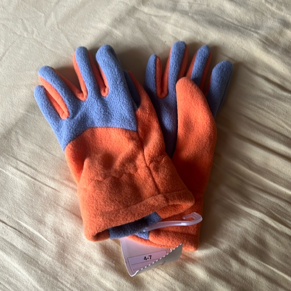 NWT Cat & Jack kids unisex orange and gray fleece gloves for kids ages 4-7